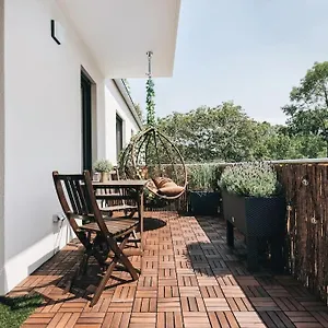  Apartment Stilvolle 4-raumwohnung In Zentraler Lage Deutschland